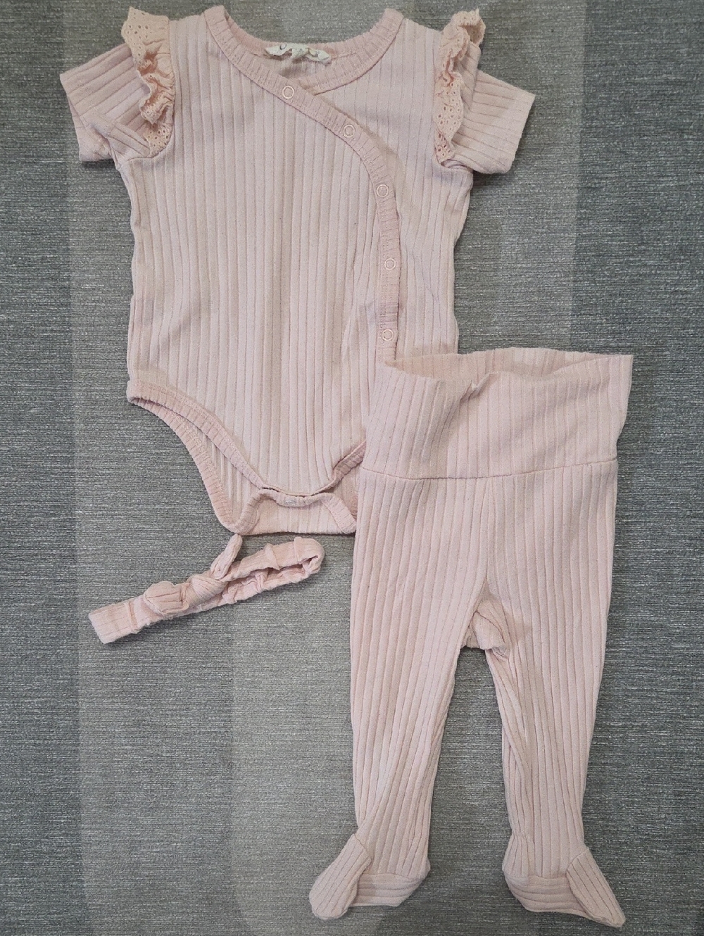 Jessica Simpson Kimono Bodysuit Footed Ruffle Pant 3-6m